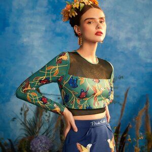 Women’s Sheer Mesh Panel Floral Long Sleeve Crop Top – Green Butterfly Print Blo